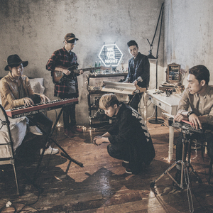 王者女英雄被绳子束手束脚
